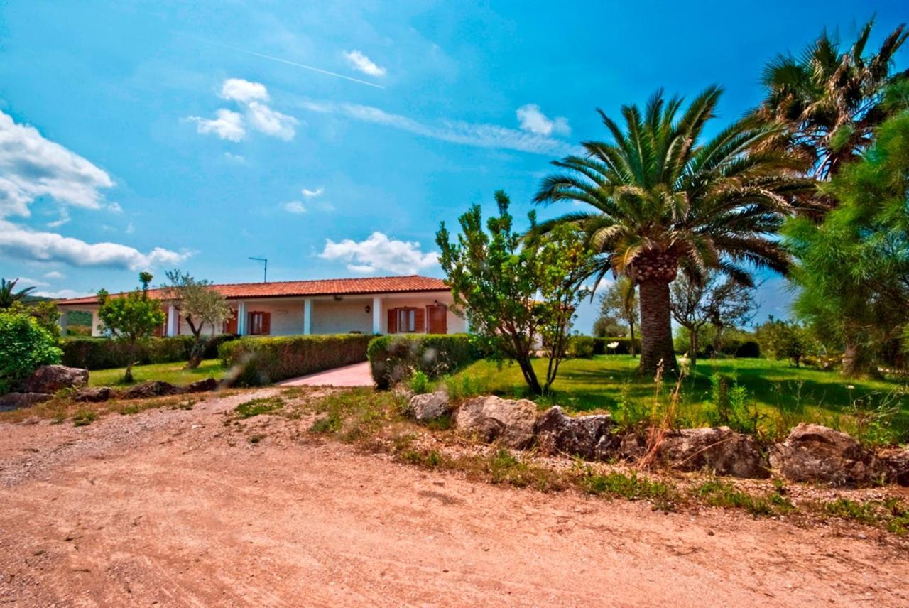 Agriturismo Sa Suerera Olmedo Eksteriør bilde